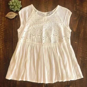 acemi | White Eyelet & Gauzy Longer Blouse